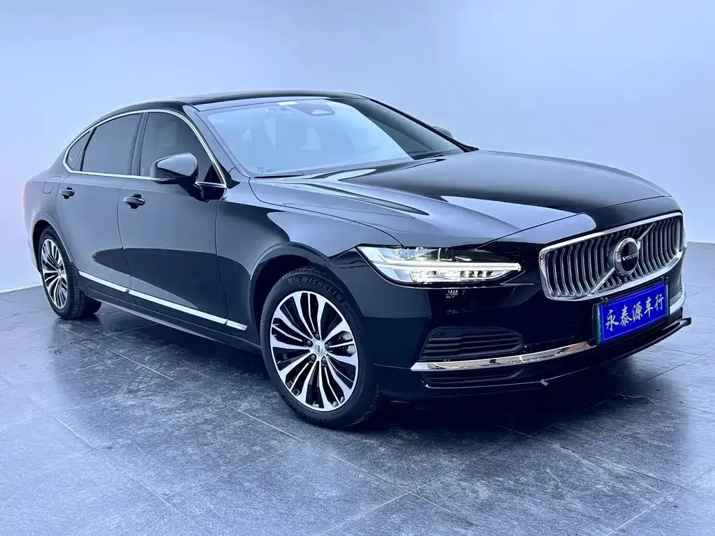 Volvo S90 PHEV 2024 из CN, фото 4