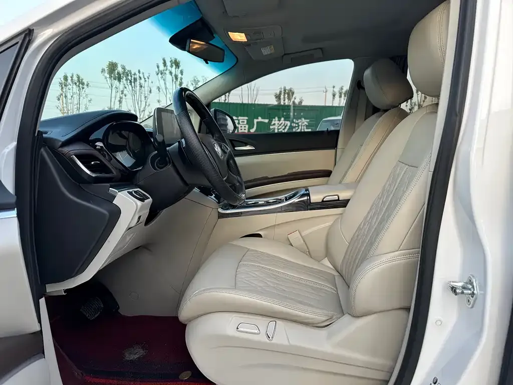 Buick GL8 2021 из CN, фото 6