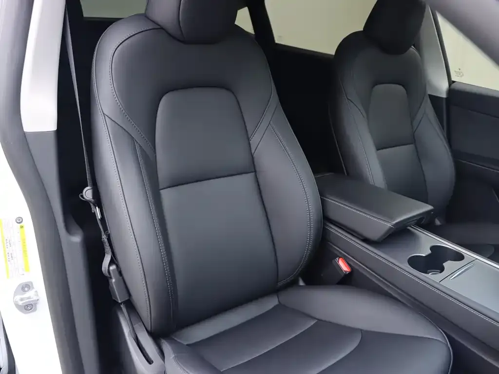 Tesla Model Y 2023 из CN, фото 9