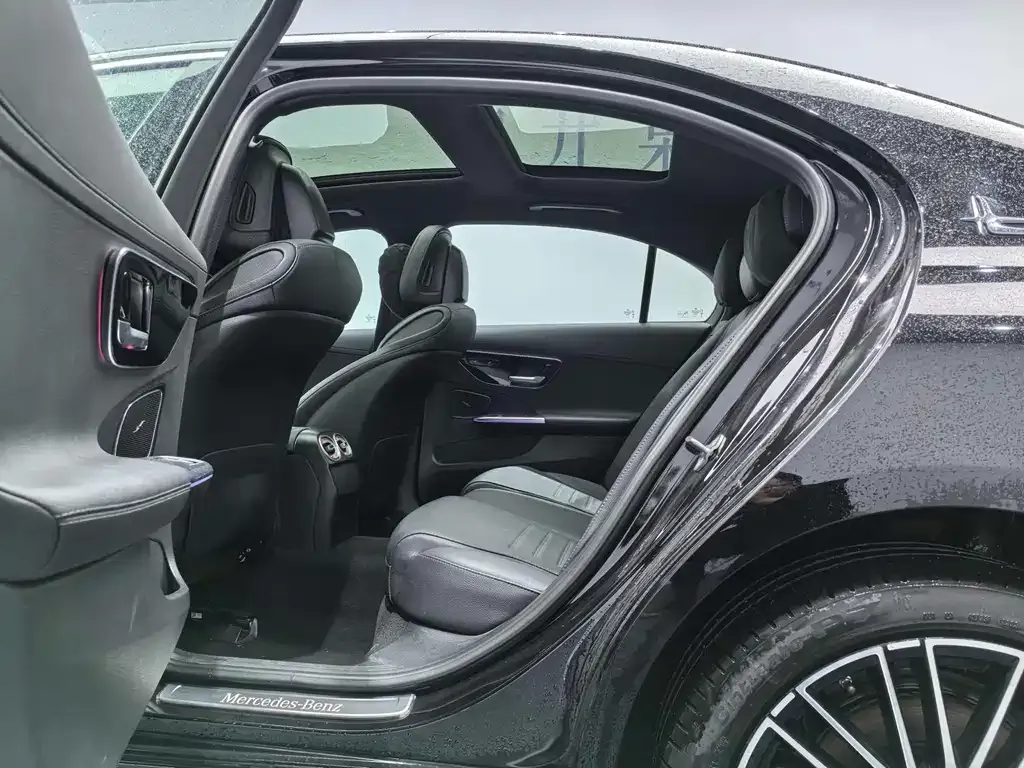 Mercedes-Benz C-Class 2023 из CN, фото 4