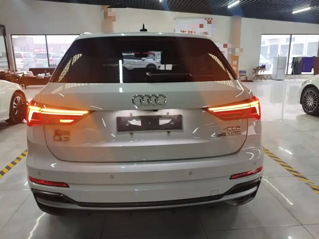 Audi Q3 2021 из CN, фото 2