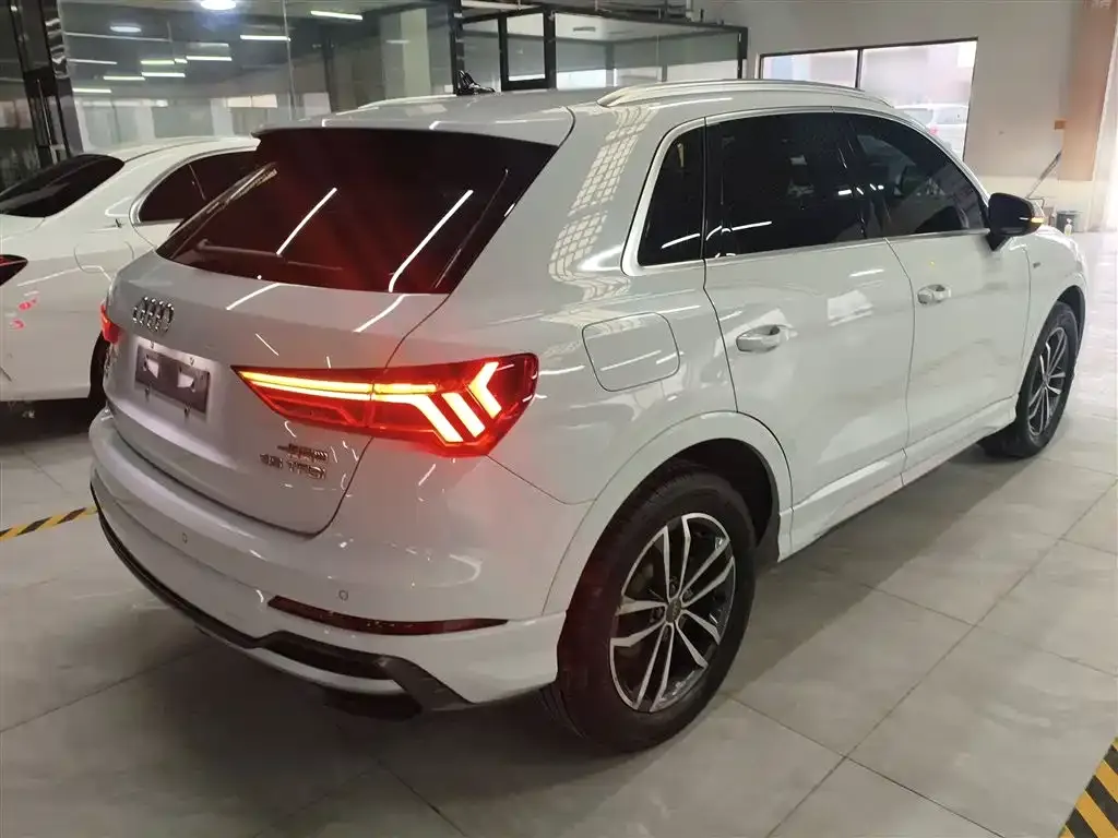Audi Q3 2021 из CN, фото 9