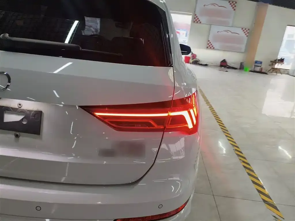 Audi Q3 2021 из CN, фото 4