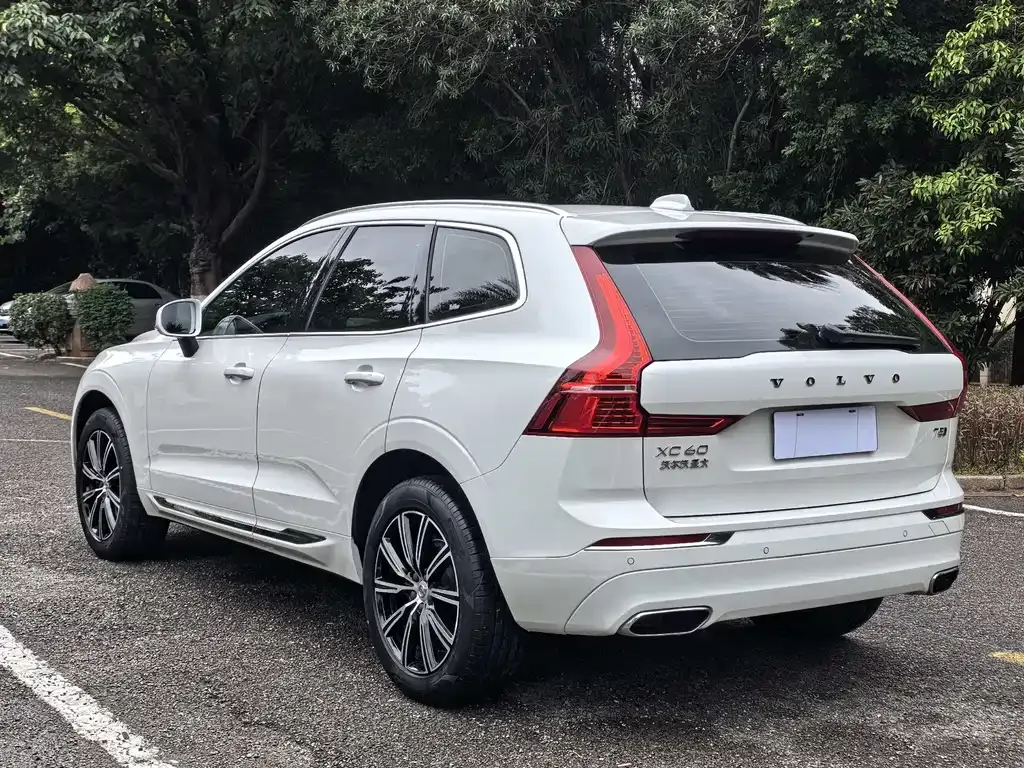 Volvo XC60 2021 из CN, фото 10