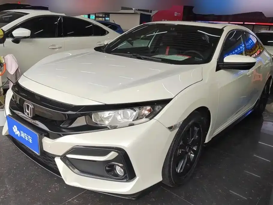 Honda Civic — фото 1
