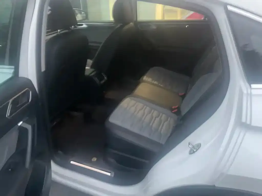 Volkswagen Tiguan X 2023 из CN, фото 2