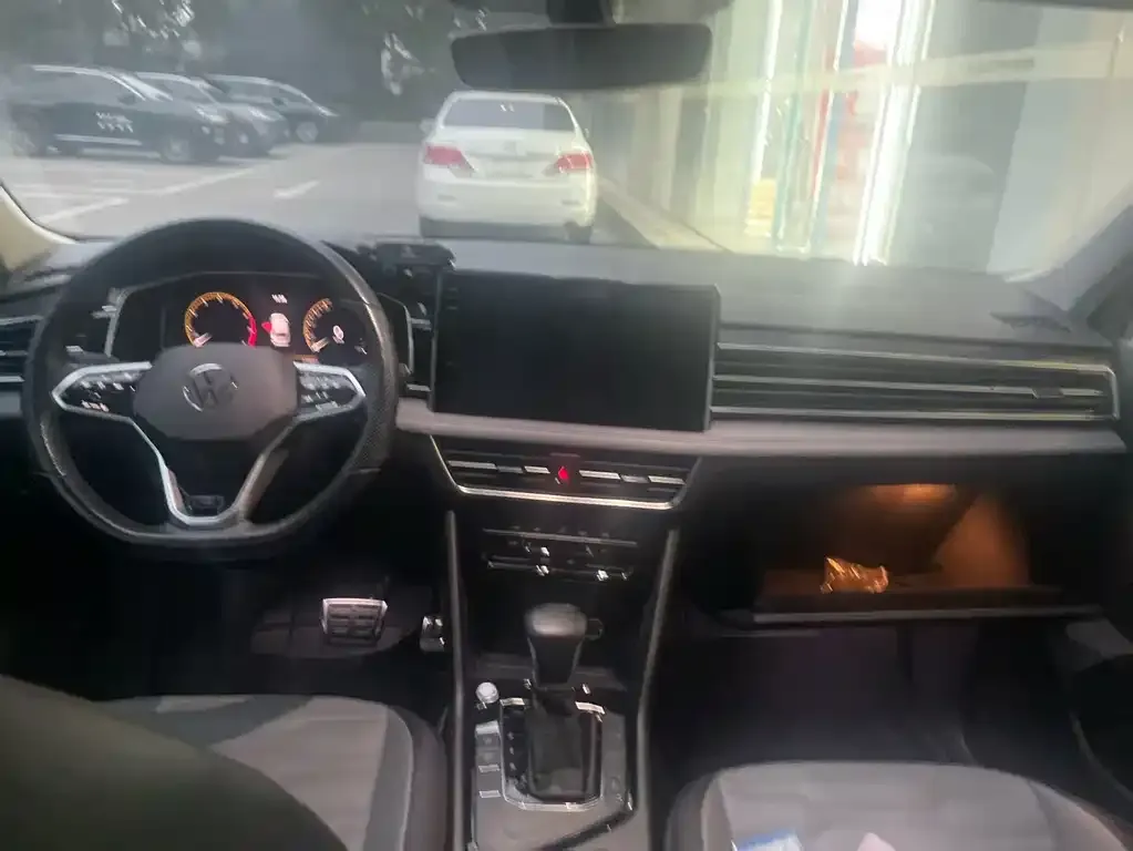 Volkswagen Tiguan X 2023 из CN, фото 3
