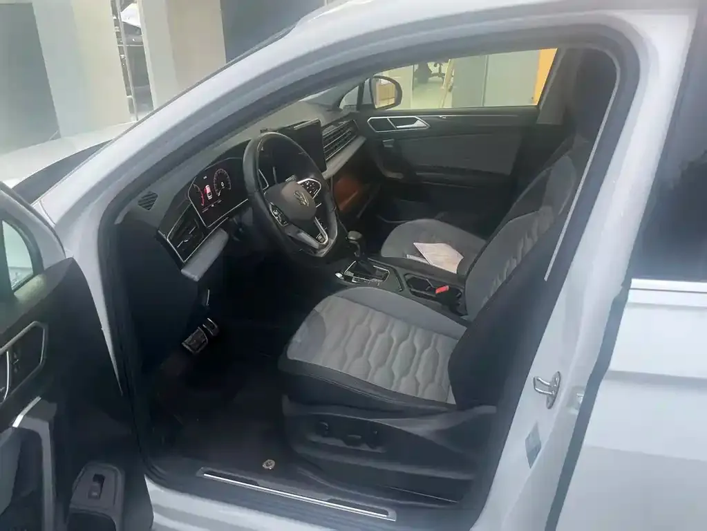 Volkswagen Tiguan X 2023 из CN, фото 7