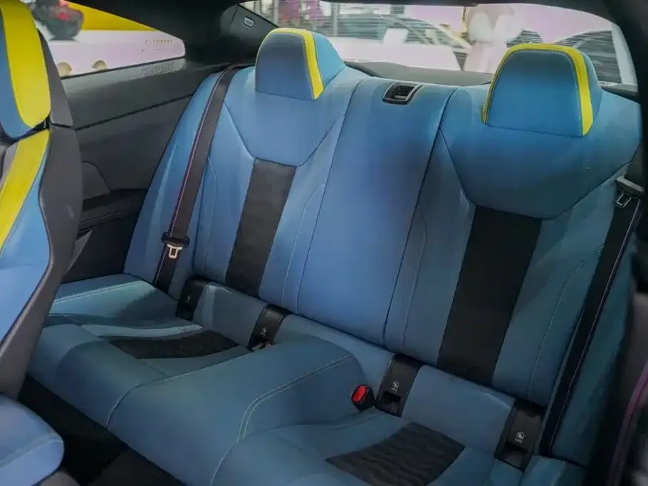 BMW M4 2024 из CN, фото 2