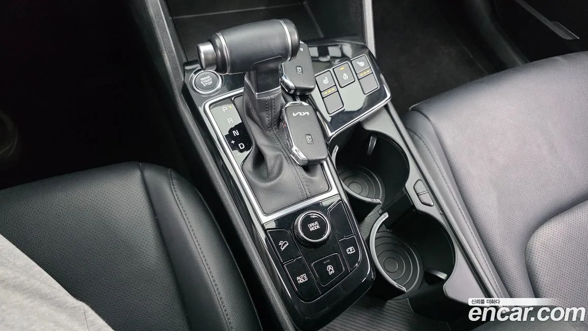 Kia Sportage — фото 10