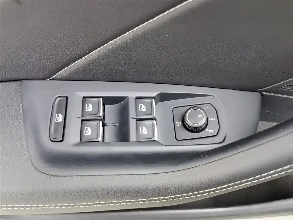 Volkswagen Magotan 2025 из CN, фото 10