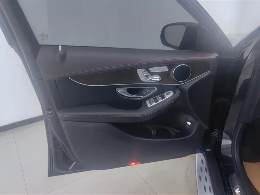 Mercedes-Benz GLC 2023 из CN, фото 2