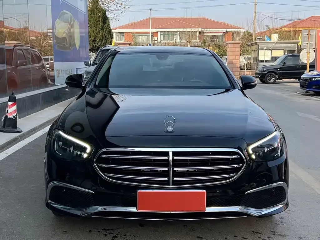 Mercedes-Benz E-Class 2023 из CN, фото 3