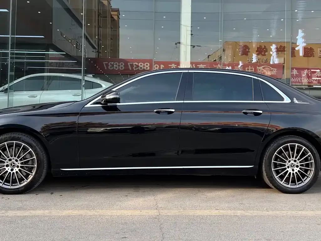 Mercedes-Benz E-Class 2023 из CN, фото 5
