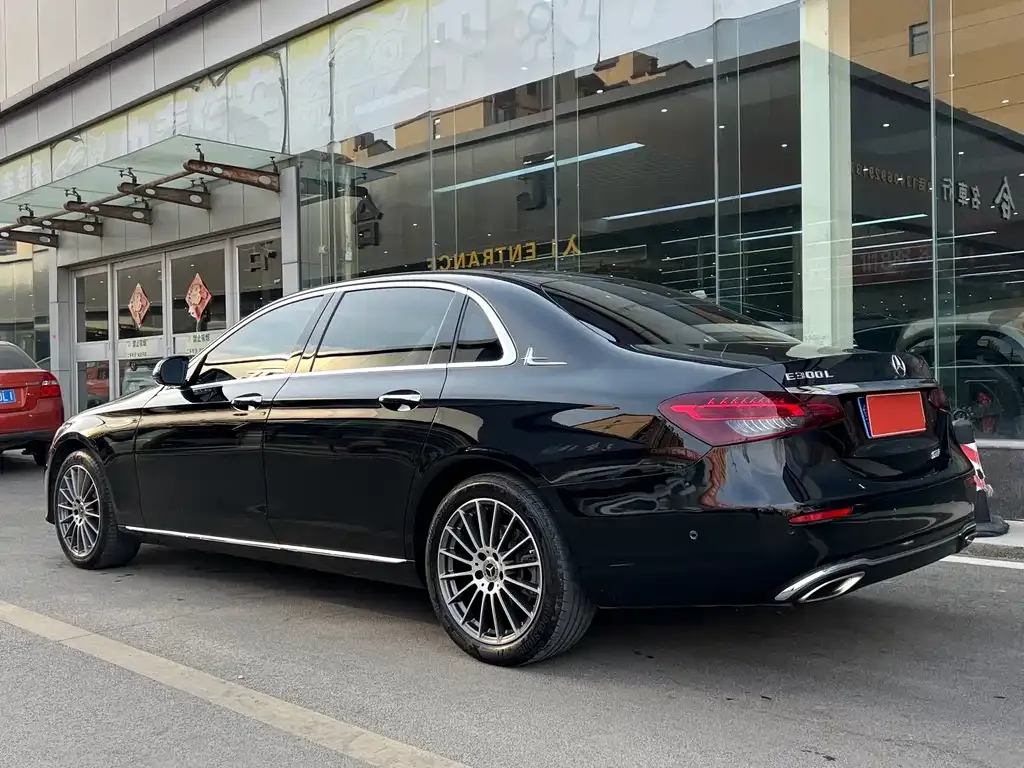Mercedes-Benz E-Class 2023 из CN, фото 10