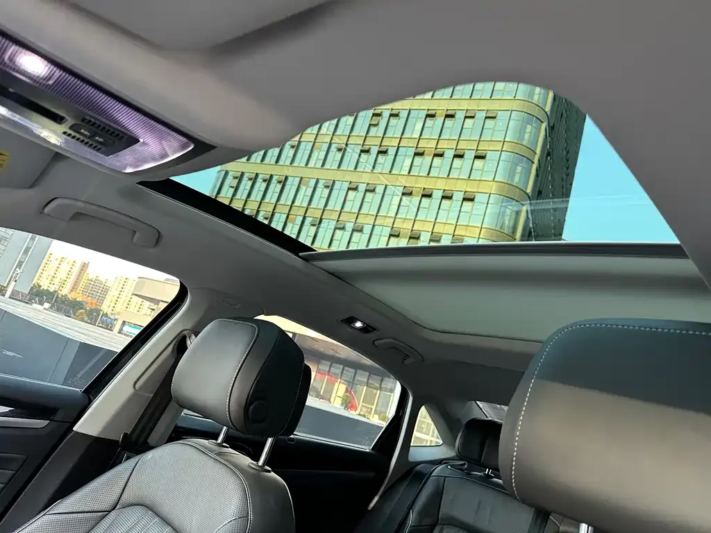 Volkswagen Passat 2023 из CN, фото 7