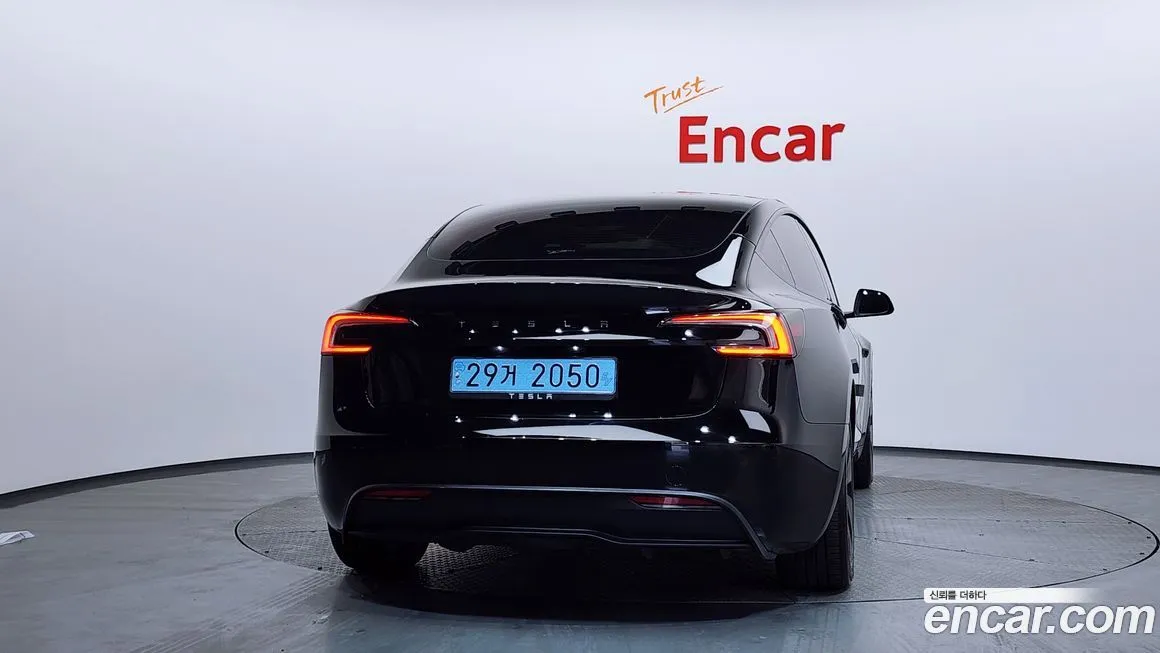 Tesla Model 3 — фото 6
