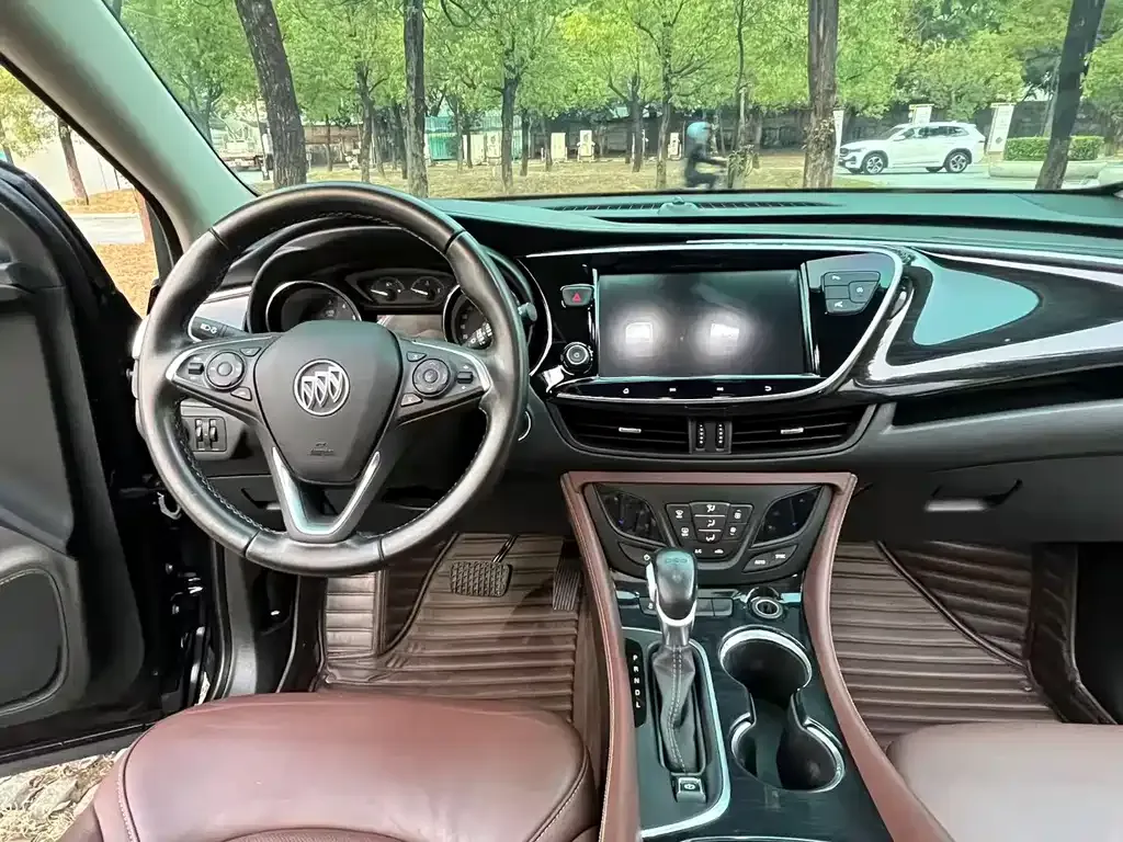 Buick Envision Plus — фото 5