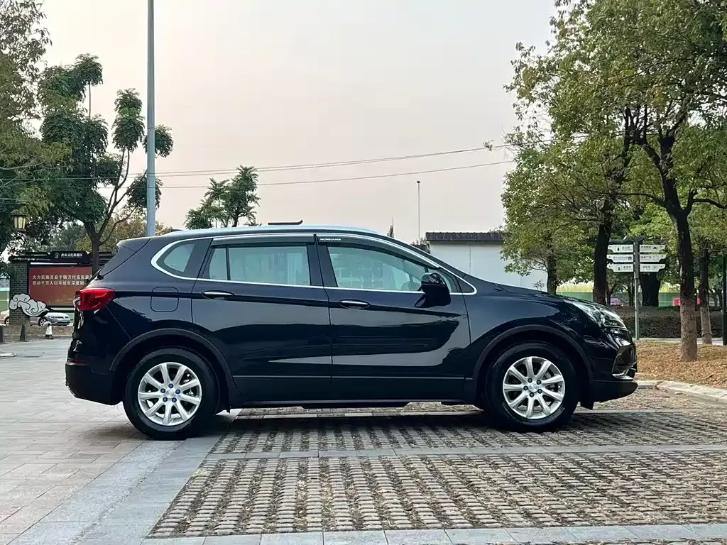 Buick Envision Plus — фото 8