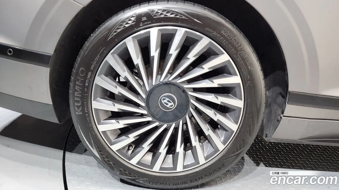 Hyundai Grandeur 2023 из KR, фото 6