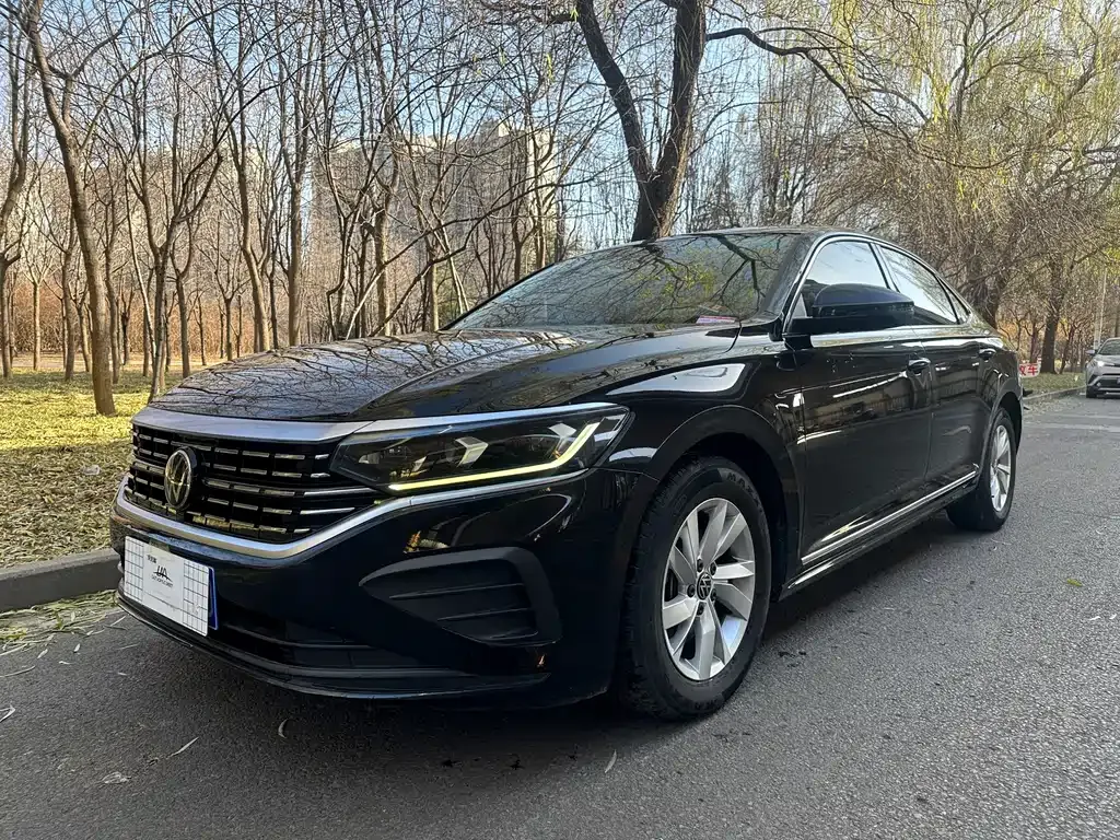 Volkswagen Passat 2023 из CN, фото 1