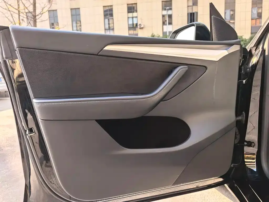 Tesla Model Y 2022 из CN, фото 5