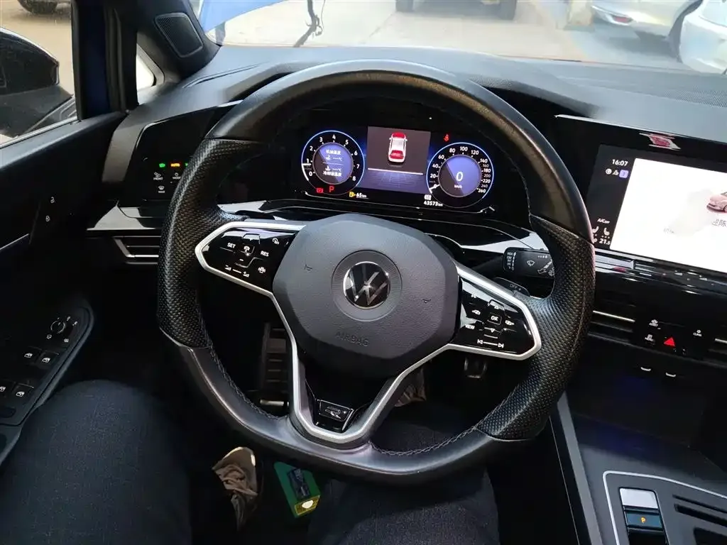 Volkswagen Golf 2021 из CN, фото 10
