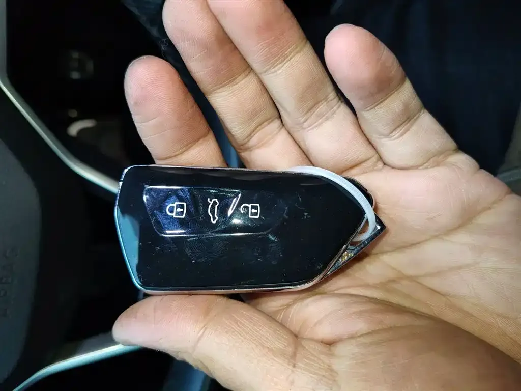 Volkswagen Golf 2021 из CN, фото 2