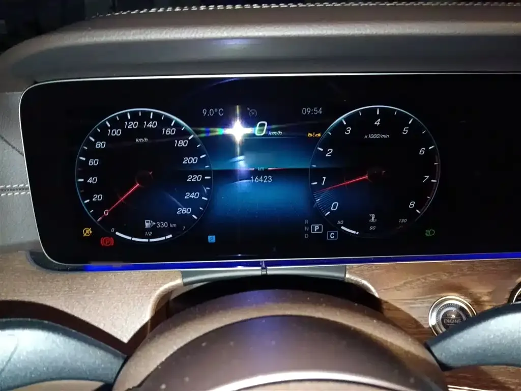 Mercedes-Benz E-Class 2023 из CN, фото 8