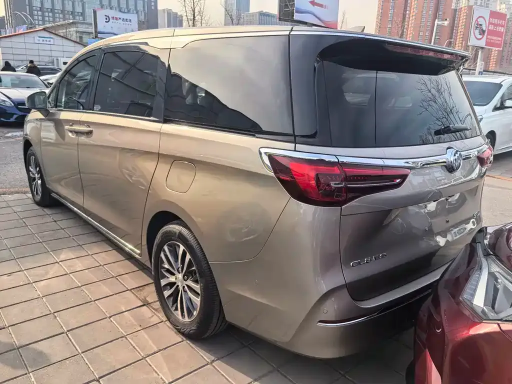 Buick GL8 2023 из CN, фото 4