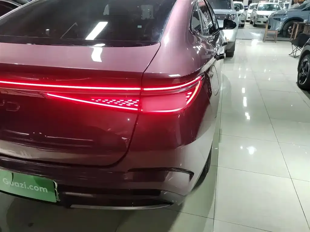 BYD Seal — фото 3