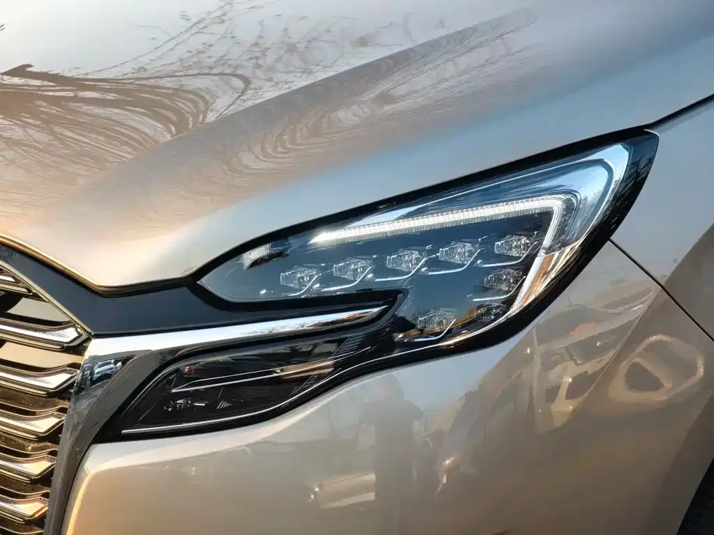 Buick GL8 2024 из CN, фото 7