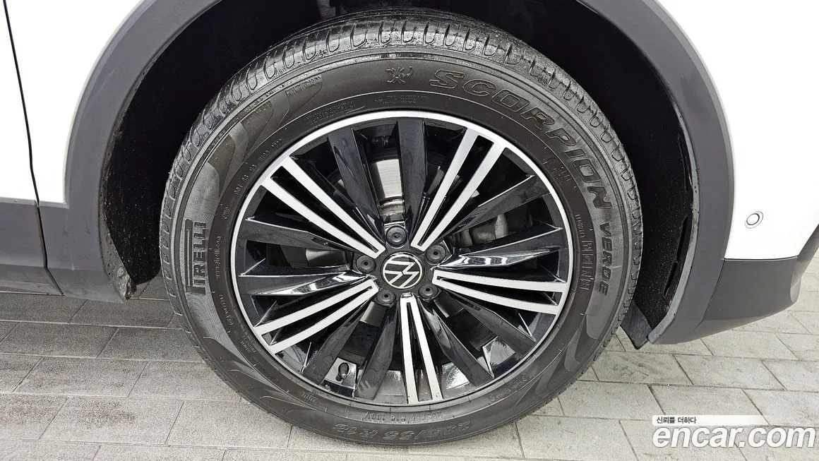 Volkswagen Tiguan 2023 из KR, фото 10