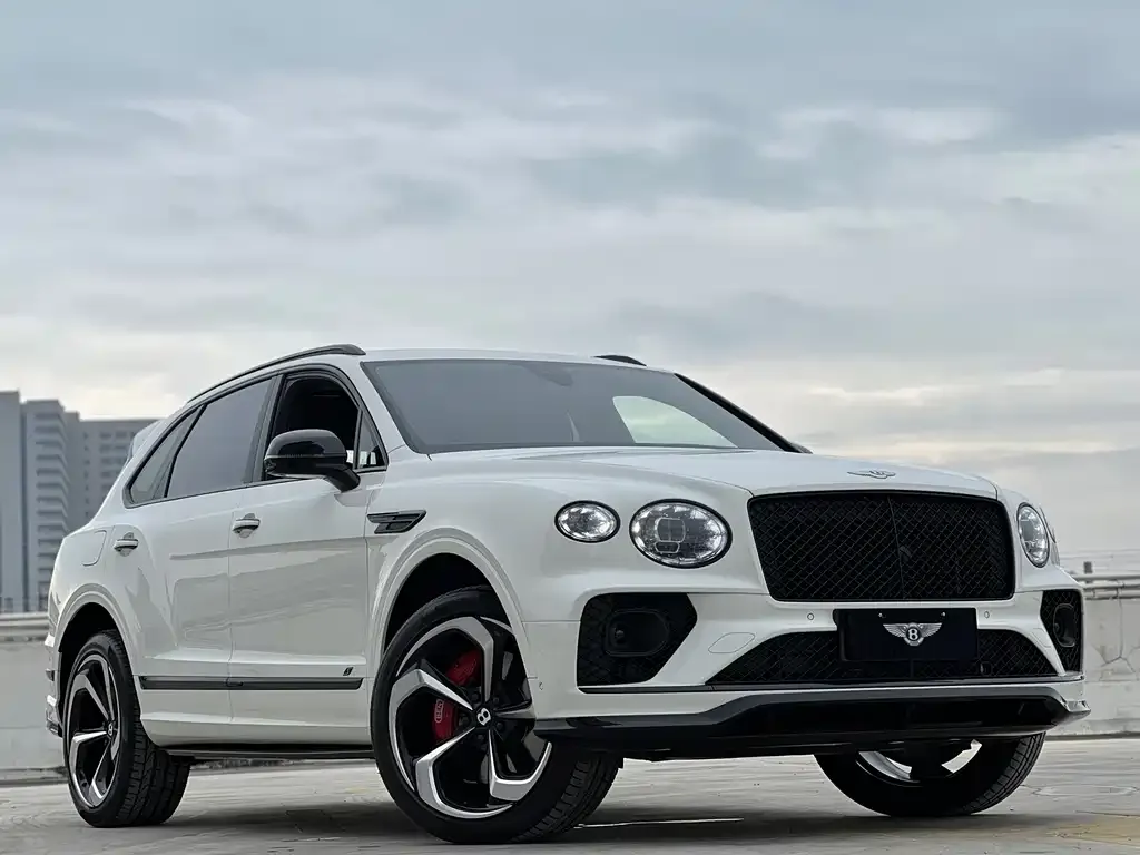 Bentley Bentayga 2022 из CN, фото 9