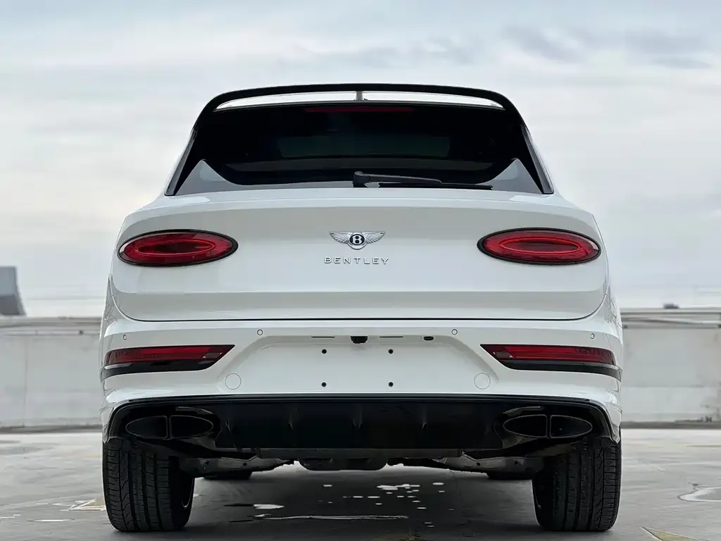 Bentley Bentayga 2022 из CN, фото 3