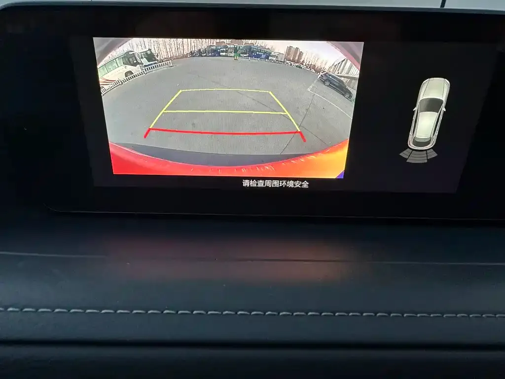 Mazda CX-30 2023 из CN, фото 10