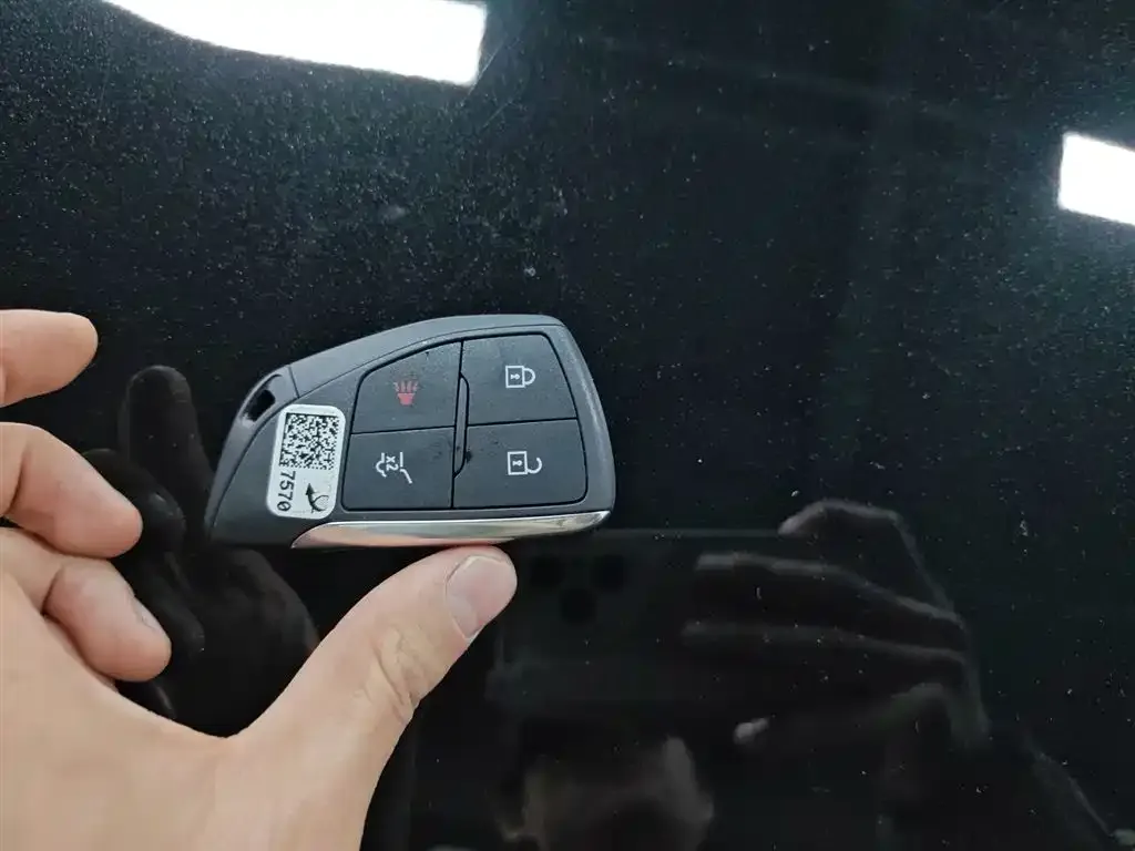 Buick Envision Plus — фото 9