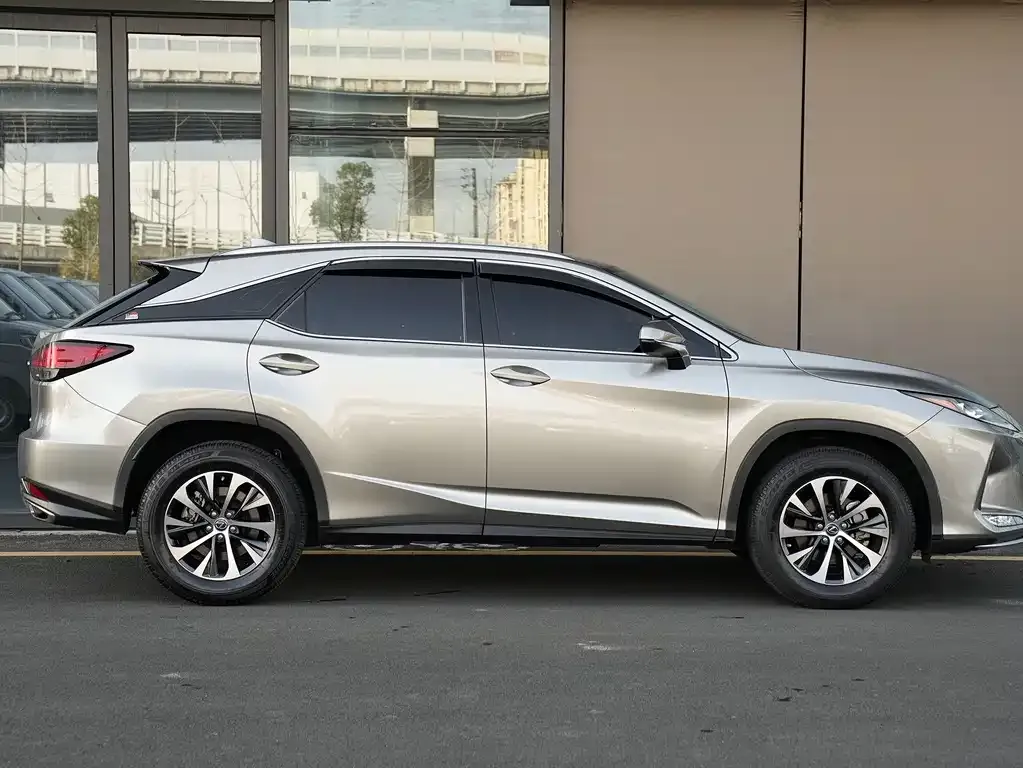 Lexus RX — фото 9