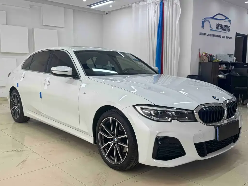 BMW 3 Series 2021 из CN, фото 8