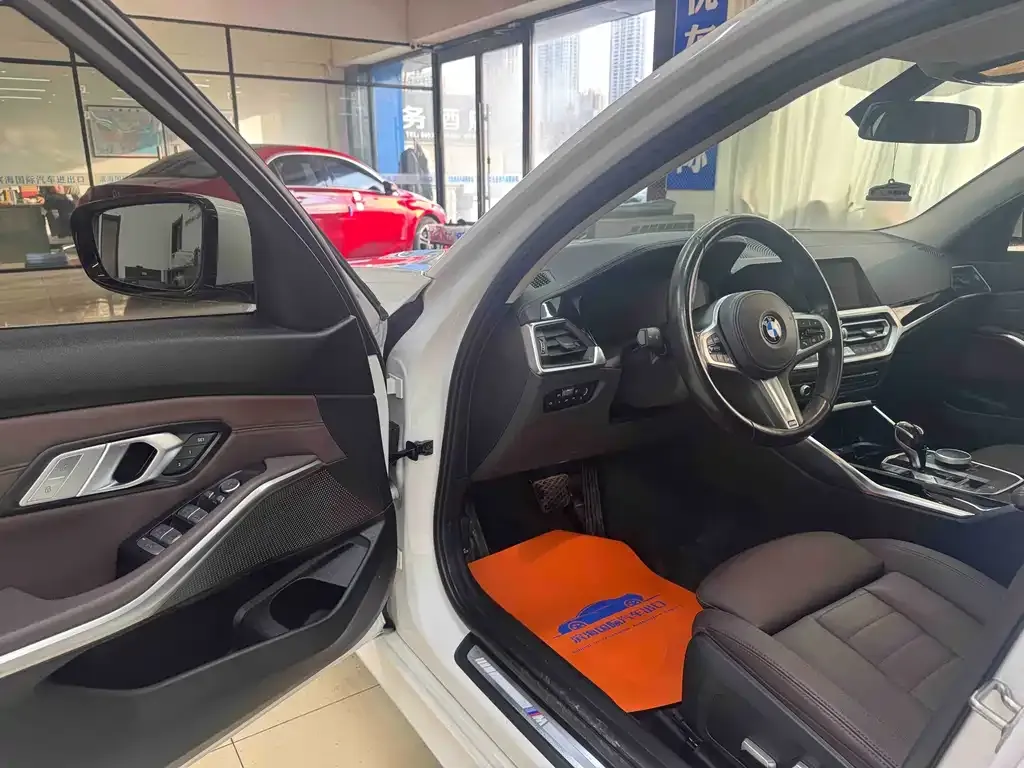 BMW 3 Series 2021 из CN, фото 6