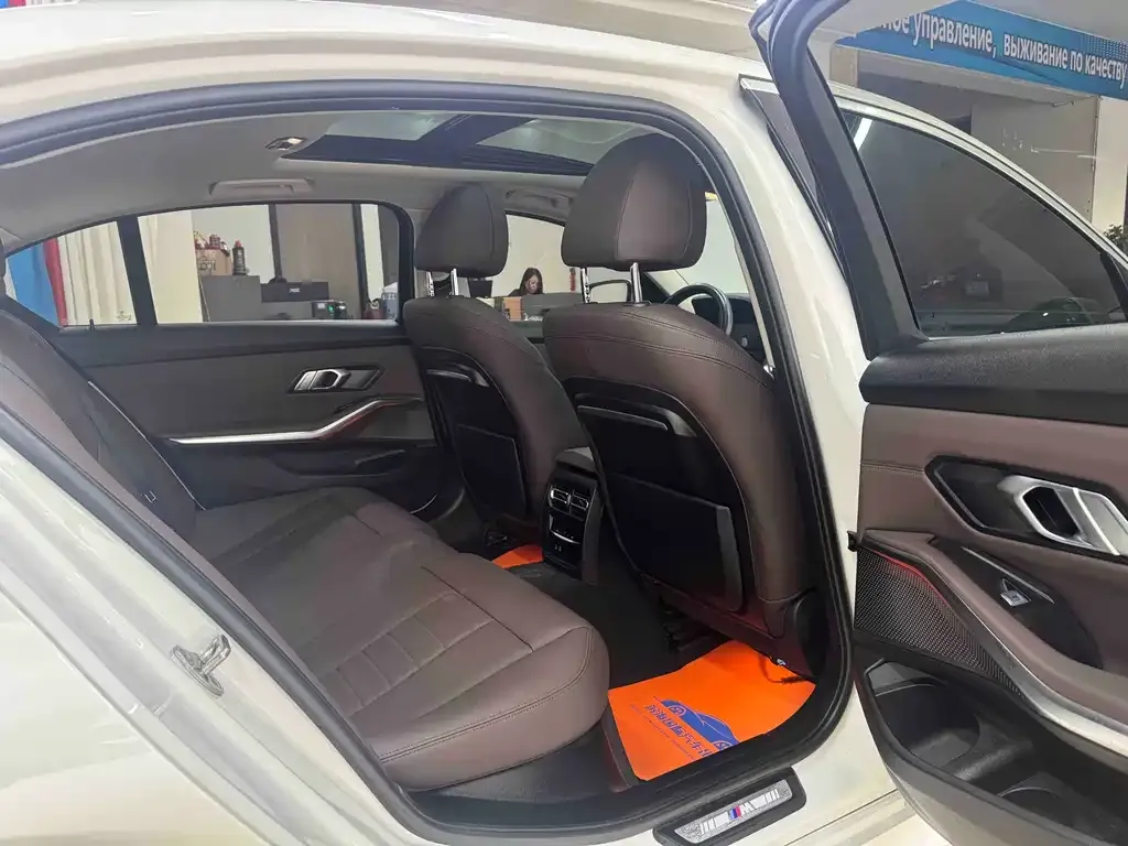 BMW 3 Series 2021 из CN, фото 7