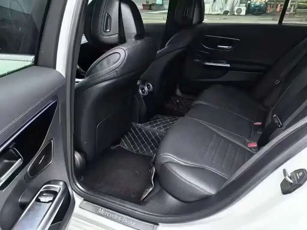 Mercedes-Benz C-Class 2023 из CN, фото 4