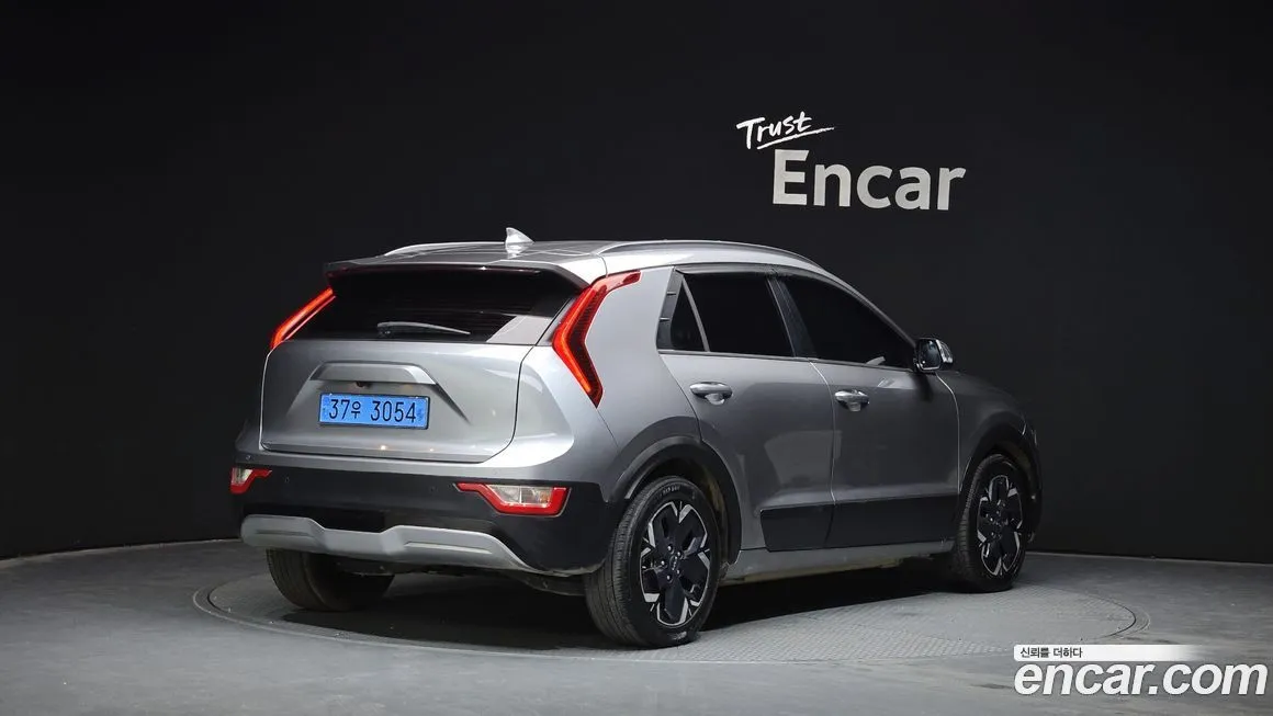 [object Object] Niro 2023 из KR, фото 2