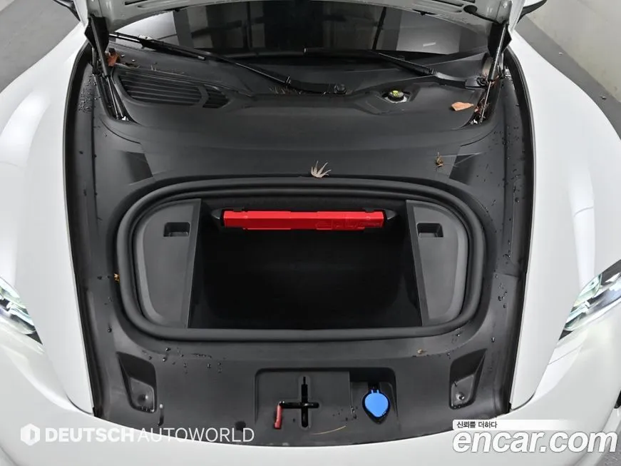 Porsche Taycan 2024 из KR, фото 6