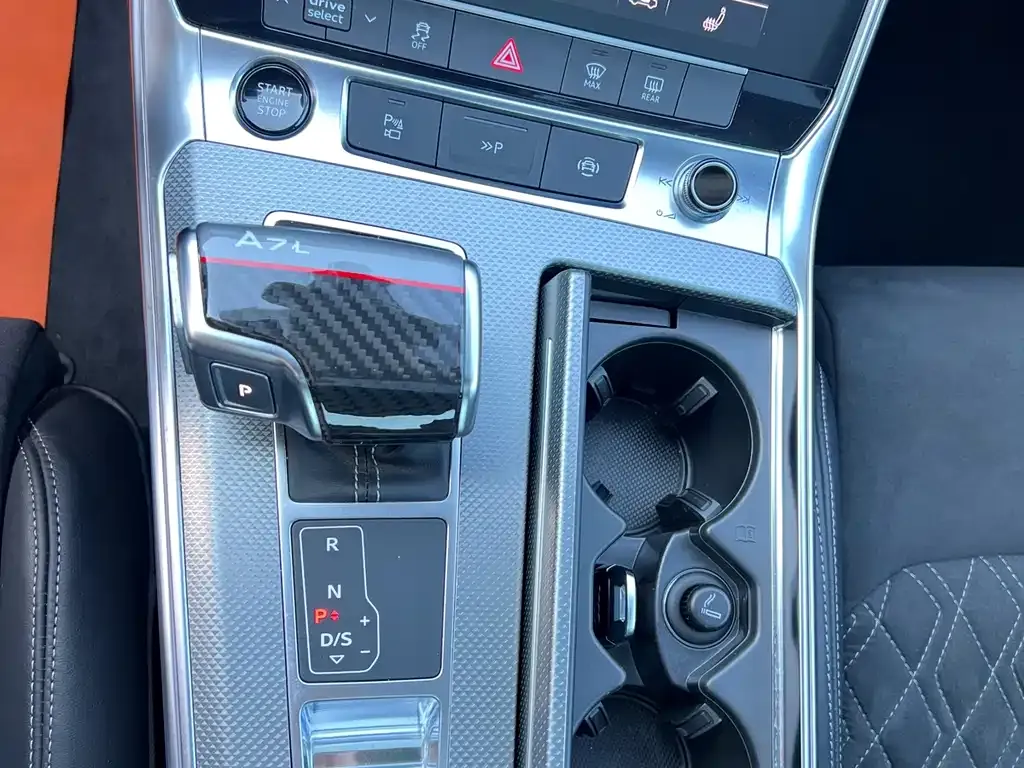 Audi A7L 2025 из CN, фото 3