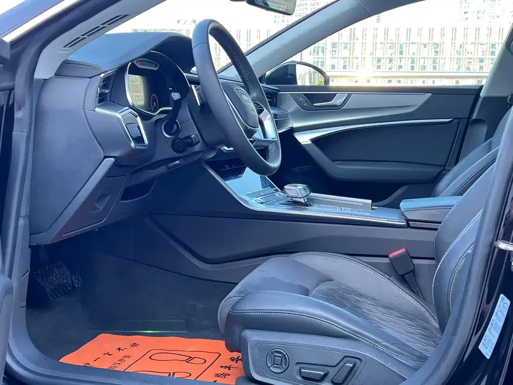 Audi A7L 2025 из CN, фото 2