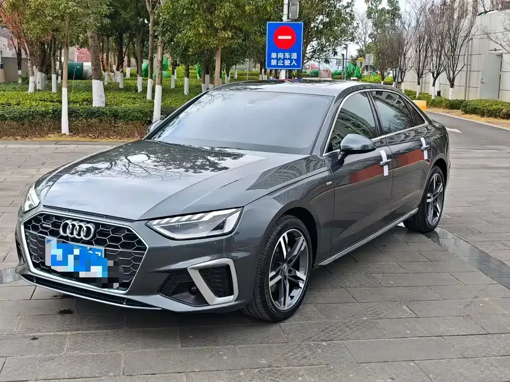 Audi A4L 2021 из CN, фото 1