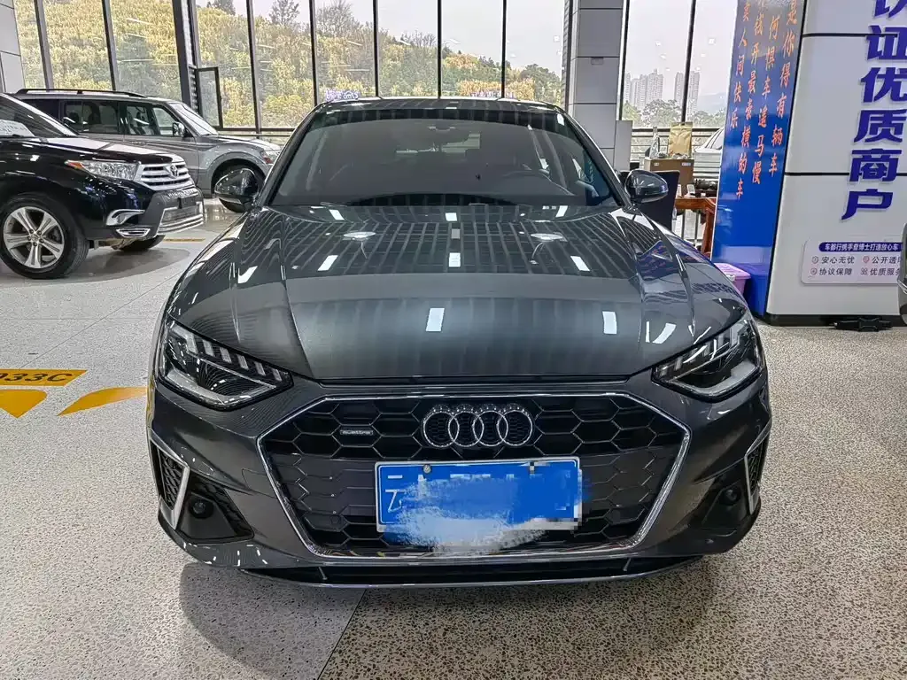 Audi A4L 2021 из CN, фото 6