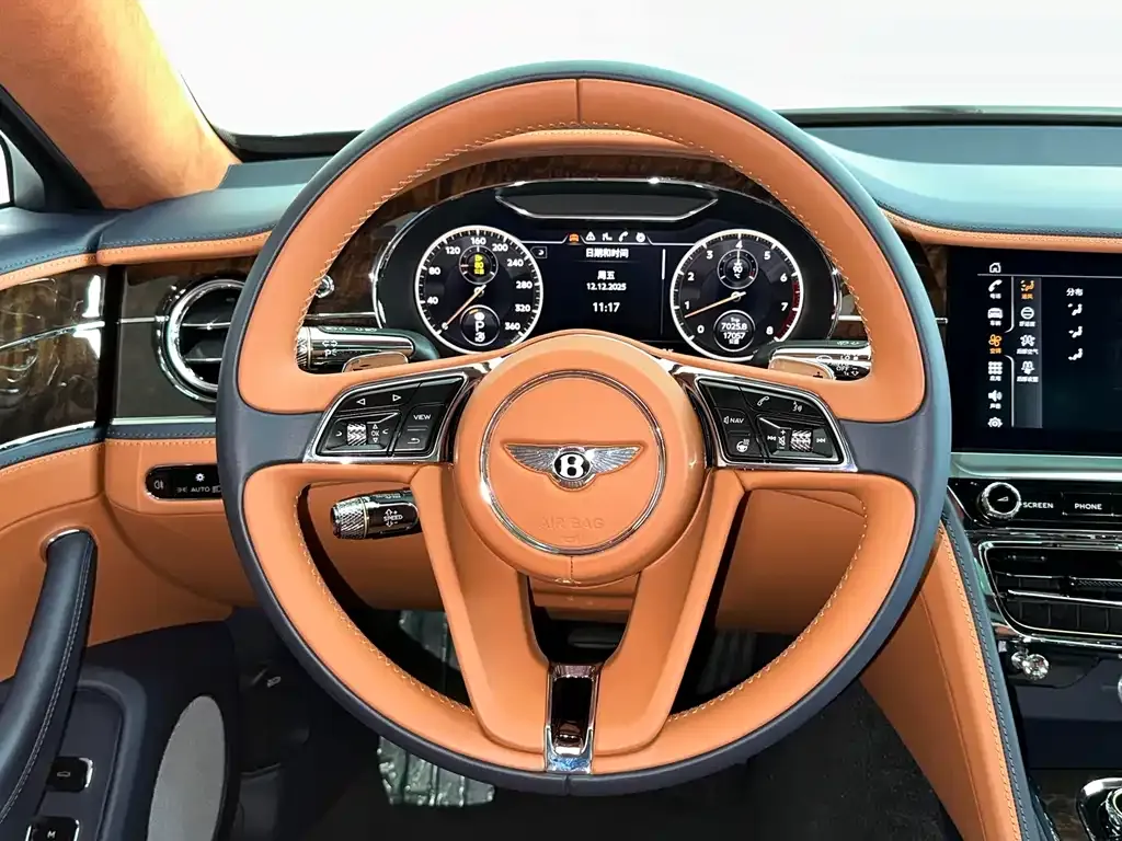 Bentley Flying Spur — фото 5