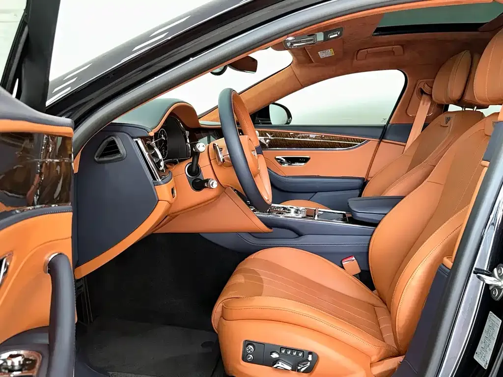 Bentley Flying Spur — фото 7